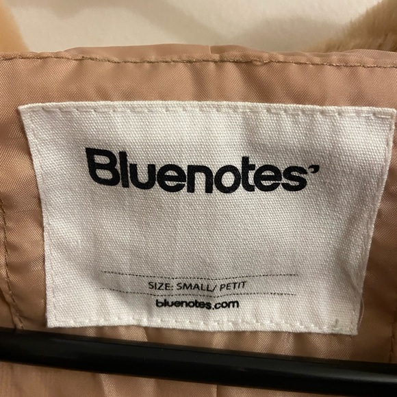 blue notes fluffy light jacket - Picture 3 of 3